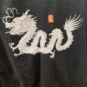 Kanji graphic t shirt size medium in GUC